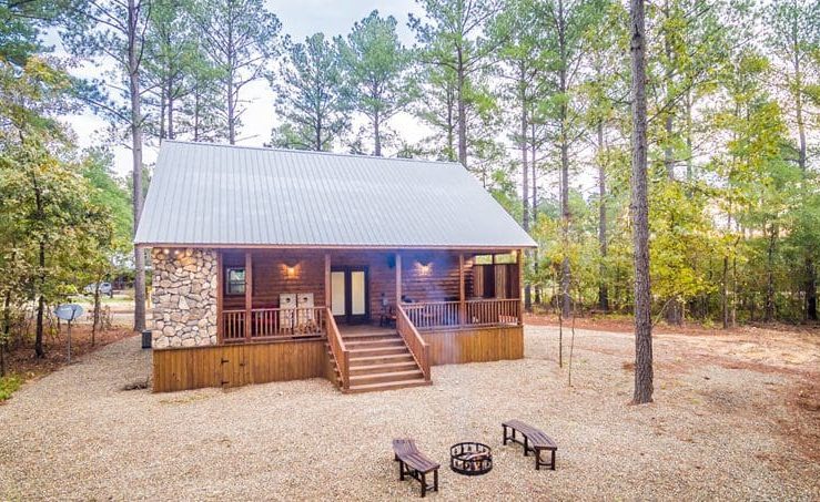 harmony in the pines back on cabin including firepit