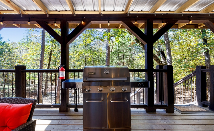 Grill on back deck - propane provided