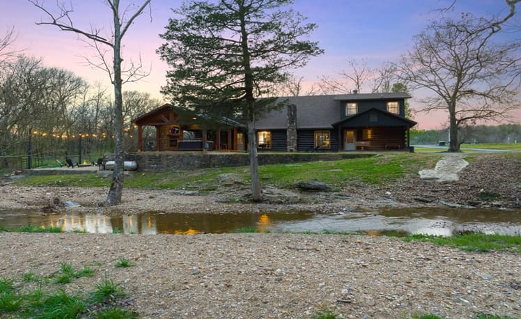 Exterior view of Creekside Ranch