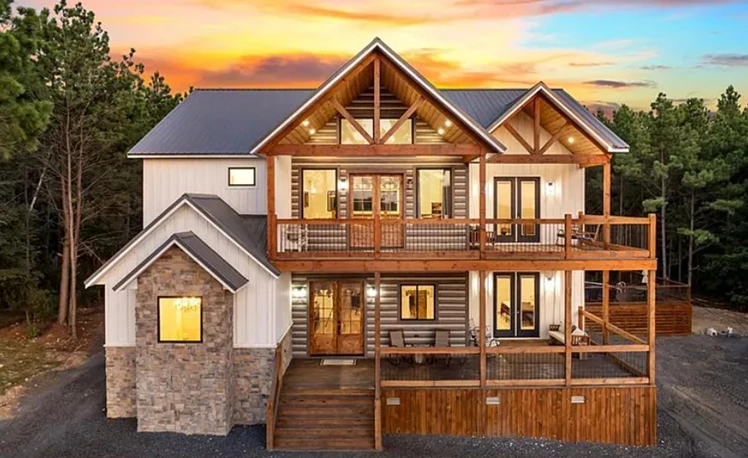 Diamond_Sunset_Retreat_Exterior_Front_View