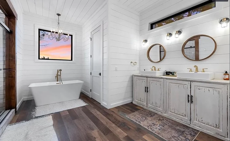 Diamond_Sunset_Retreat_Master_Bathroom1_Tub