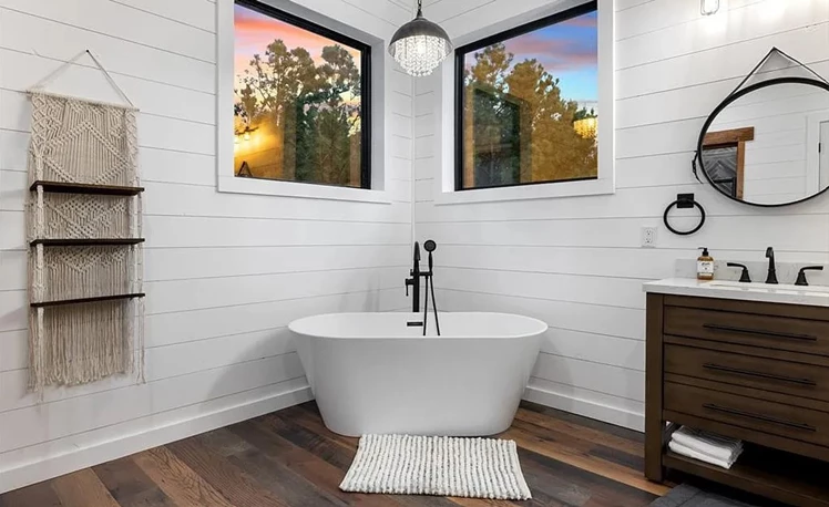 Diamond_Sunset_Retreat_Master_Bathroom3_Tub