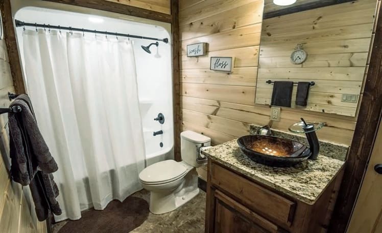 sink, toilet, bathtub