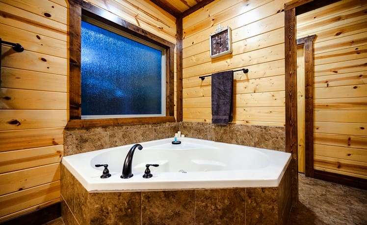 52 - Master Bathroom 1 Soaking Tub