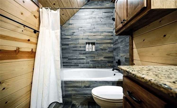 THL BATH #4