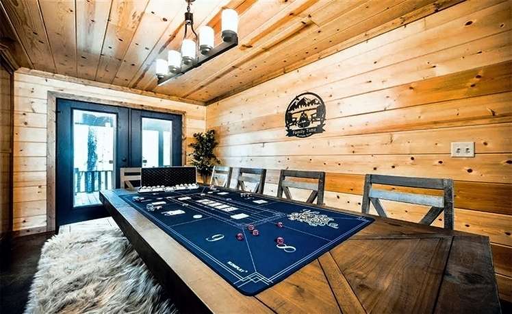 THL GAMING TABLE