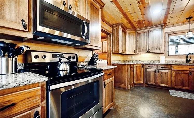 THL KITCHEN