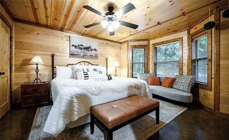 tHL BEDROOM 3
