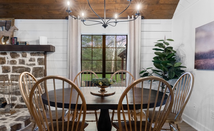 Dining Table with Window